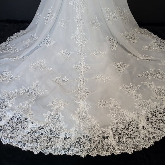 NWT~$2899~CALLA BLANCHE~8/10~IVORY LACE EMBROIDERED BALL GOWN WEDDING DRESS - Picture 13 of 16